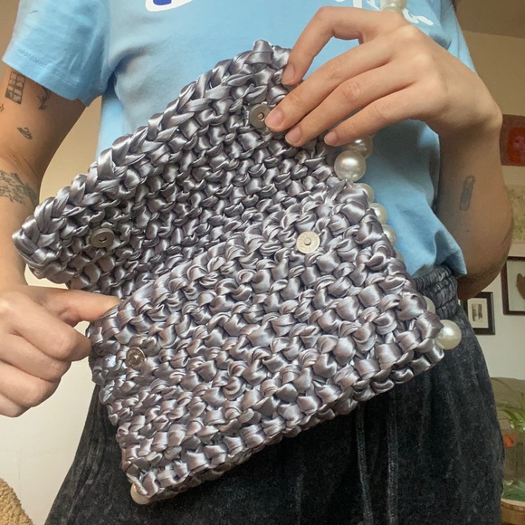 Pearly custom made crossbody clutch - Picture 8 of 8